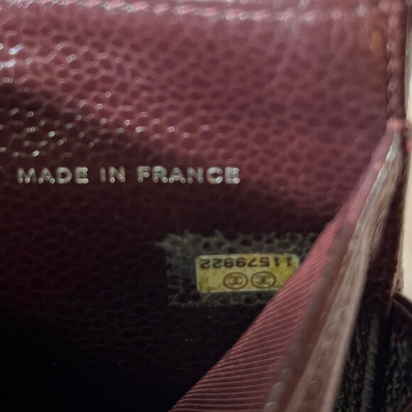 CHANEL 100% Leather Caviar Skin Large CC Logo Wallet - Picture 10 of 13